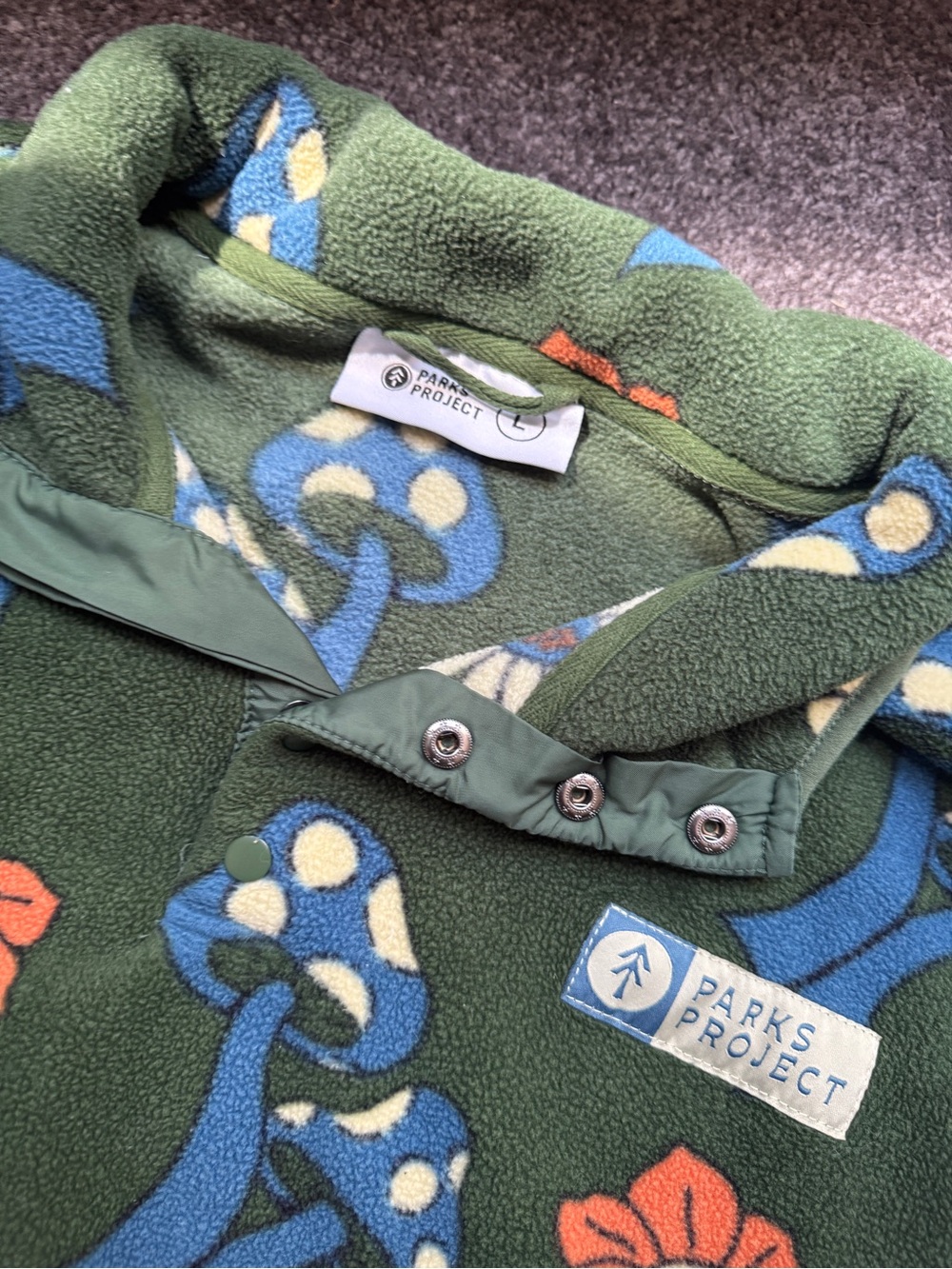 Parks Project unisex L Green Floral Mushroom Fleece - Picture 2 of 3